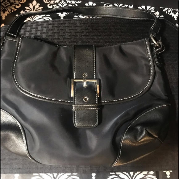 Purse - Picture 2 of 5